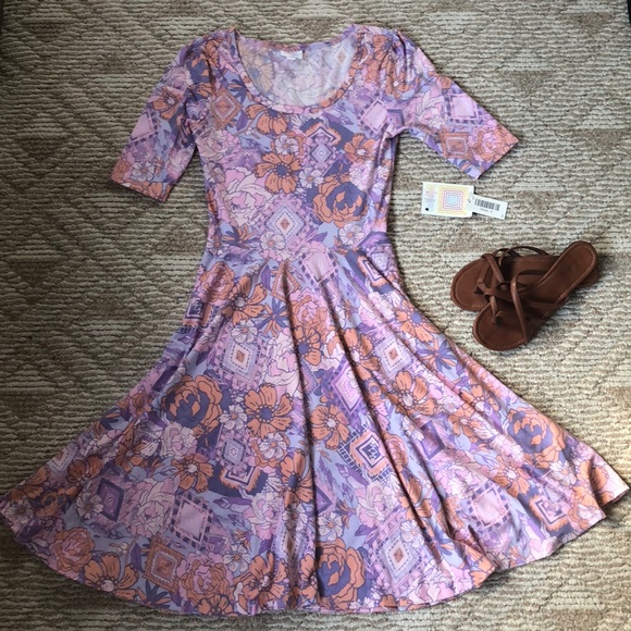 LuLaRoe Dresses & Skirts - NWT Small floral print lularoe Nicole